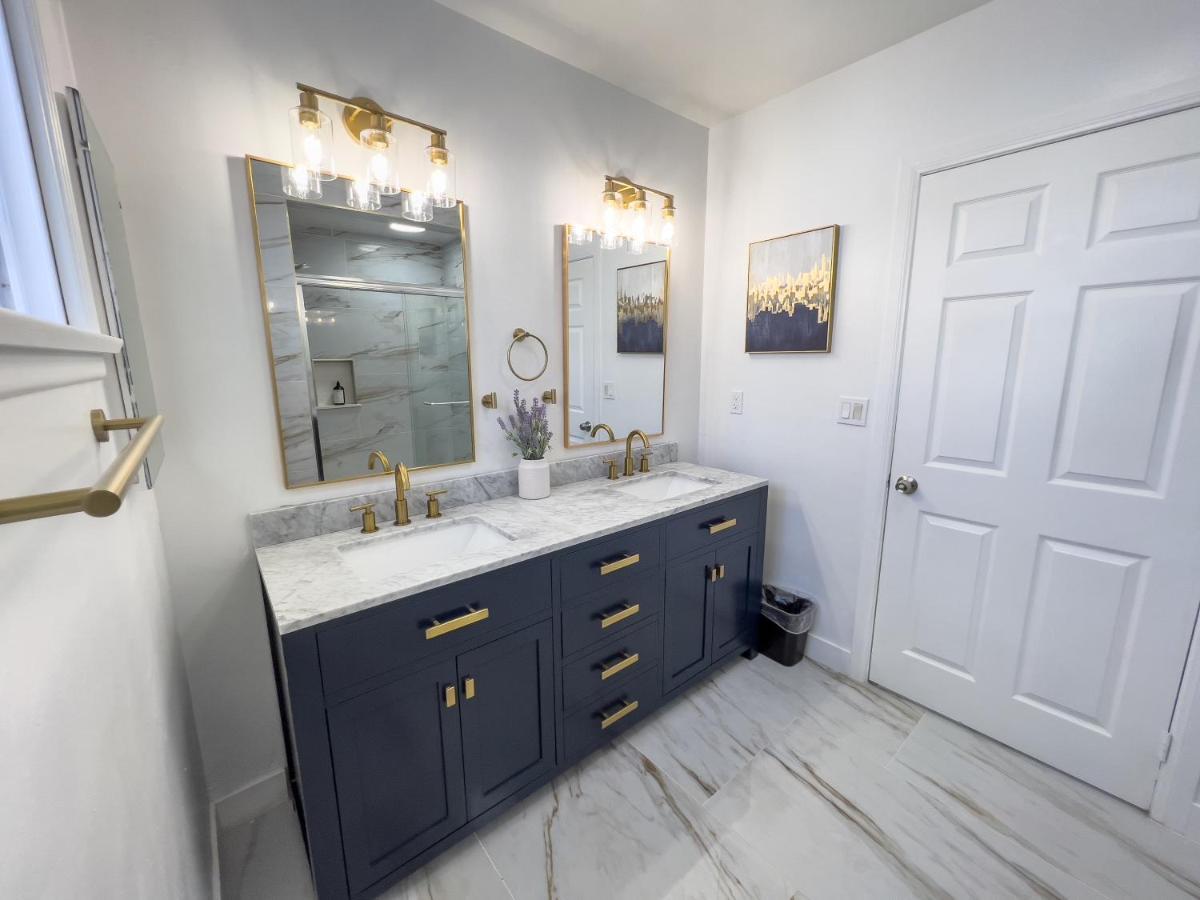 Luxury Villa With Hot Tub! Walk To Beach & Bars Long Beach Exteriér fotografie